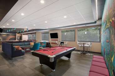 ホテル Tru By Hilton Warsaw