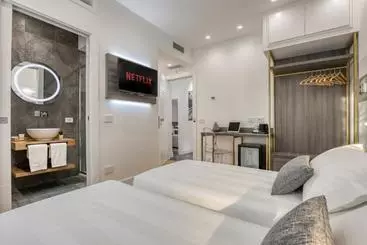 Pension Gallery Suite