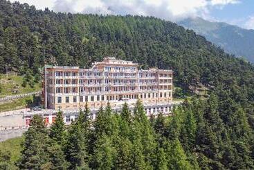 Pràcatinat Hotel & Restaurant