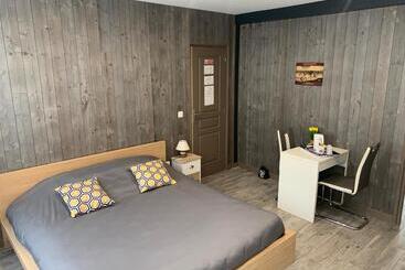 ベッドアンドブレックファースト Chambres D'hôtes De L'eglise