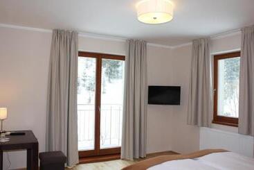 بنسيون Villa Malina