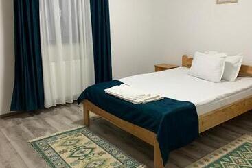 Pensiunea Denisa & Madalina