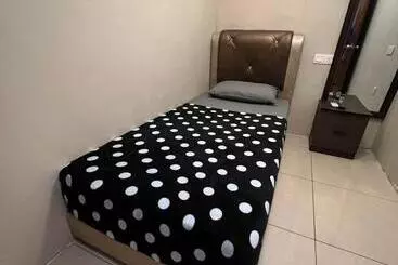 Hotel Ghazrin S Garuda