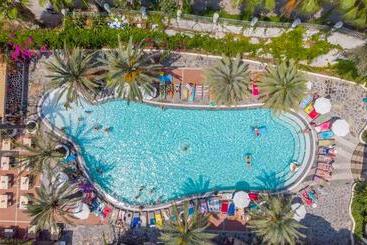 Flamingo Hotel & Spa   Pet Friendly