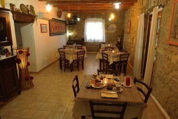 בית מלון כפרי Locanda La Rosa