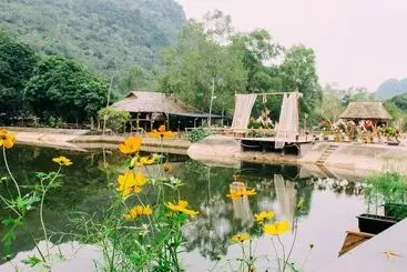 هتل Hoi Lake Farmstay