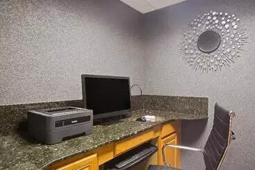 Holiday Inn Express Hotel & Suites Clearwater North Dunedin By Ihg