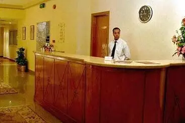 هتل Golden Carven