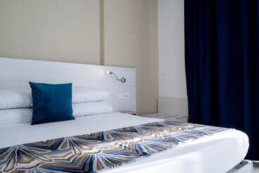 Hotel Gillieru Harbour