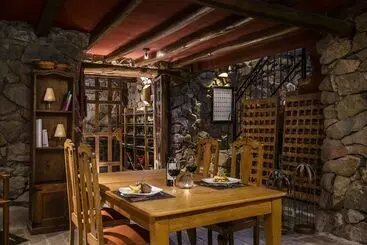 Отель Lares De Chacras