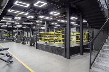 Nirvana Cosmopolitan Hotel   Convention & Sports Center