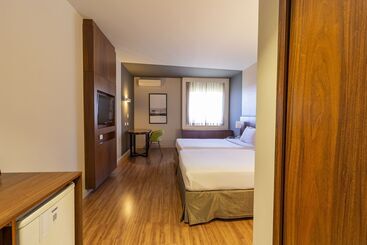 בית מלון כפרי Cassino Tower Curitiba Aeroporto By Nacional Inn