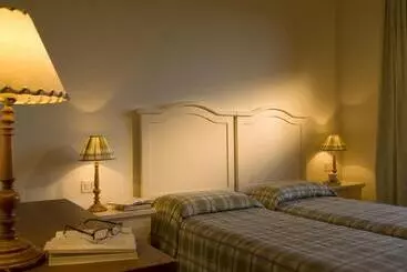 فندق Roccamare Resort   Ville E Appartamenti