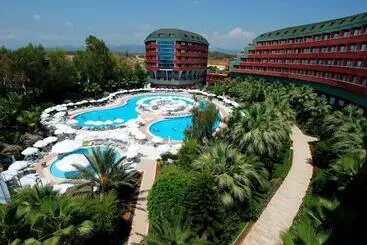 Delphin Deluxe Resort