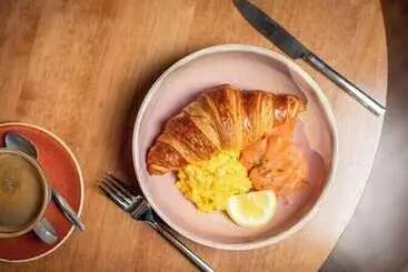 فندق Kilkenny Pembroke