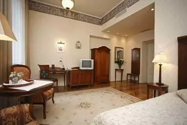 Hotel Ostoya Palace