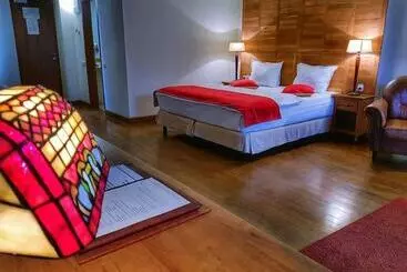 בית מלון כפרי Rembrandt Old Town