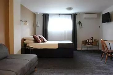 호텔 The Town & Country Lodge