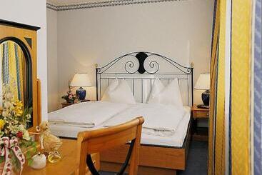 アパートホテル Mondi Hotel Bellevue Gastein