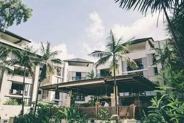 Pullman Palm Cove Sea Temple Resort & Spa