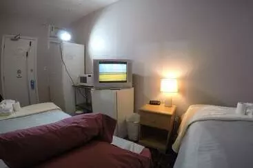 Hotelli St Lawrence Residences And Suites