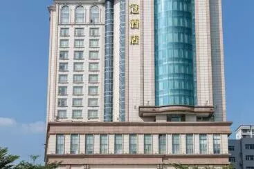 Отель Grand Royal