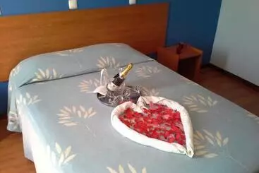 住宿加早餐  Império