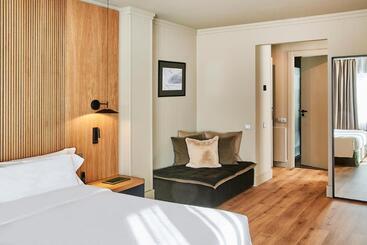 هتل Serras Andorra