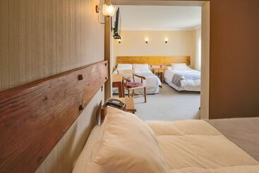 בית מלון כפרי Saltos Del Paine