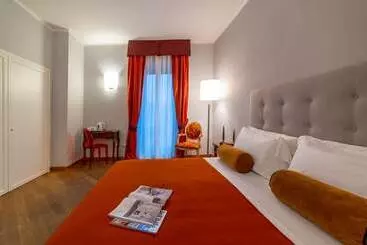 Отель Albergo Falterona