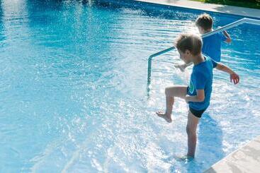 Отель Mas Solà