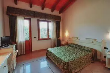 Hotel Sa Rocca Sport E Resort