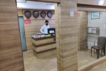 Hotel Platinum Solitaire