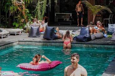 Lushy Hostel Canggu