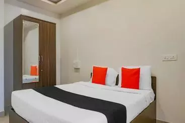 Hotel Collection O 77130 Club24