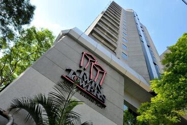 Aparthotel Twin Towers