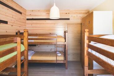 هتل Good Feeling Hostel & Guest House