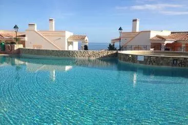 استراحتگاه The View – Santo António Villas, Golf & Spa