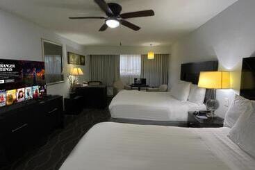 Landmark Suites By Balderrama Hotel Collection