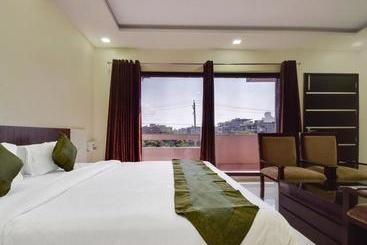 فندق The Shashank Villa