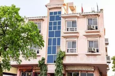 ホテル Spot On 79005  Ganga Kripa