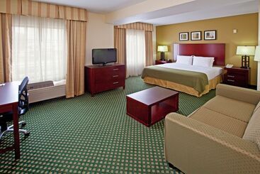 هتل Holiday Inn Express & Suites Indianapolis East, An Ihg