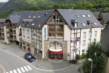 ホテル Hôtel Les Arches