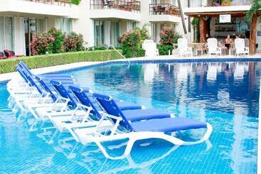 فندق Ixchel Beach