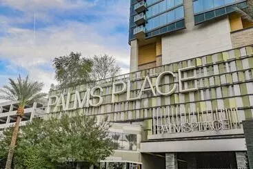 ホテル Stripviewsuites Two Bedroom Conjoined Suite At Palms Place