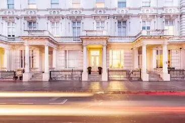 Hyde Park Executive Apartments