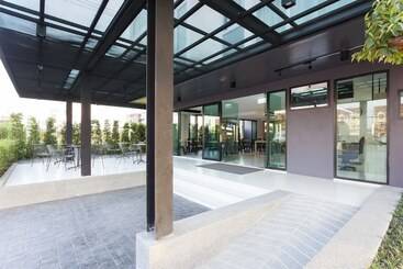 ホテル อีซี่โฮเทล 2