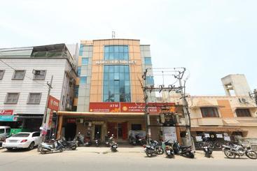 Hotel Collection O 77368 Maruthi Residency