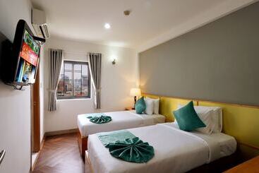 هتل Happy Life Green