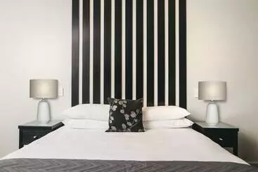 Riverside Hotel Marlborough